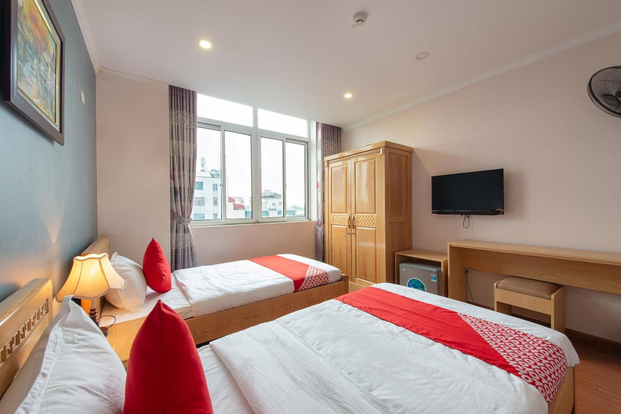Capital O 417 Truong Son Hotel 河内 外观 照片