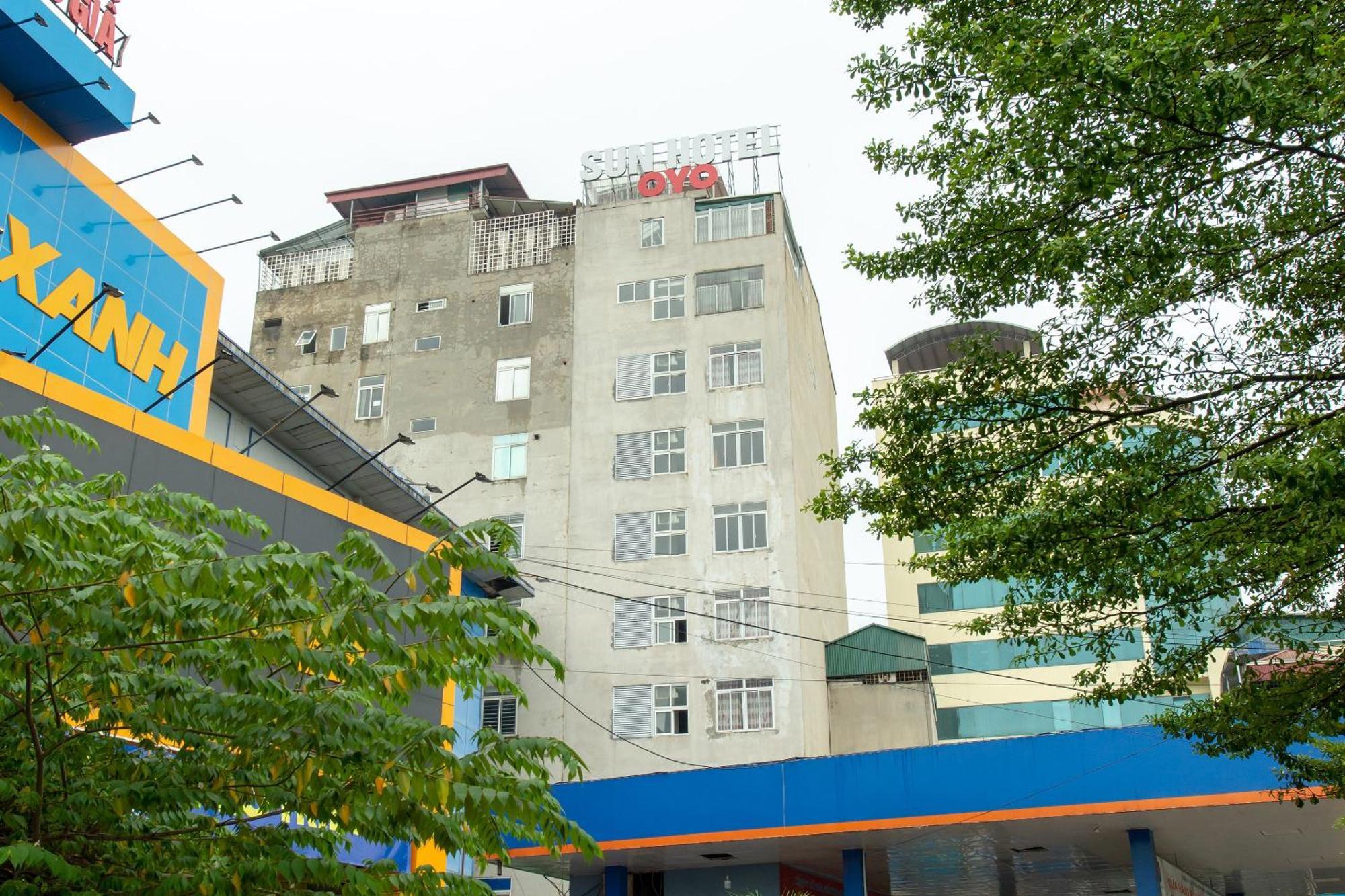 Capital O 417 Truong Son Hotel 河内 外观 照片